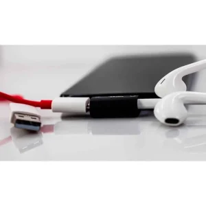 Mic-Lock USB-C Microphone Blocker HiFi SoundPass & Secure Charger Black - view 4
